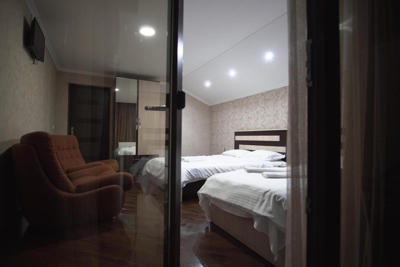 Lile Hotel Telavi Exterior photo