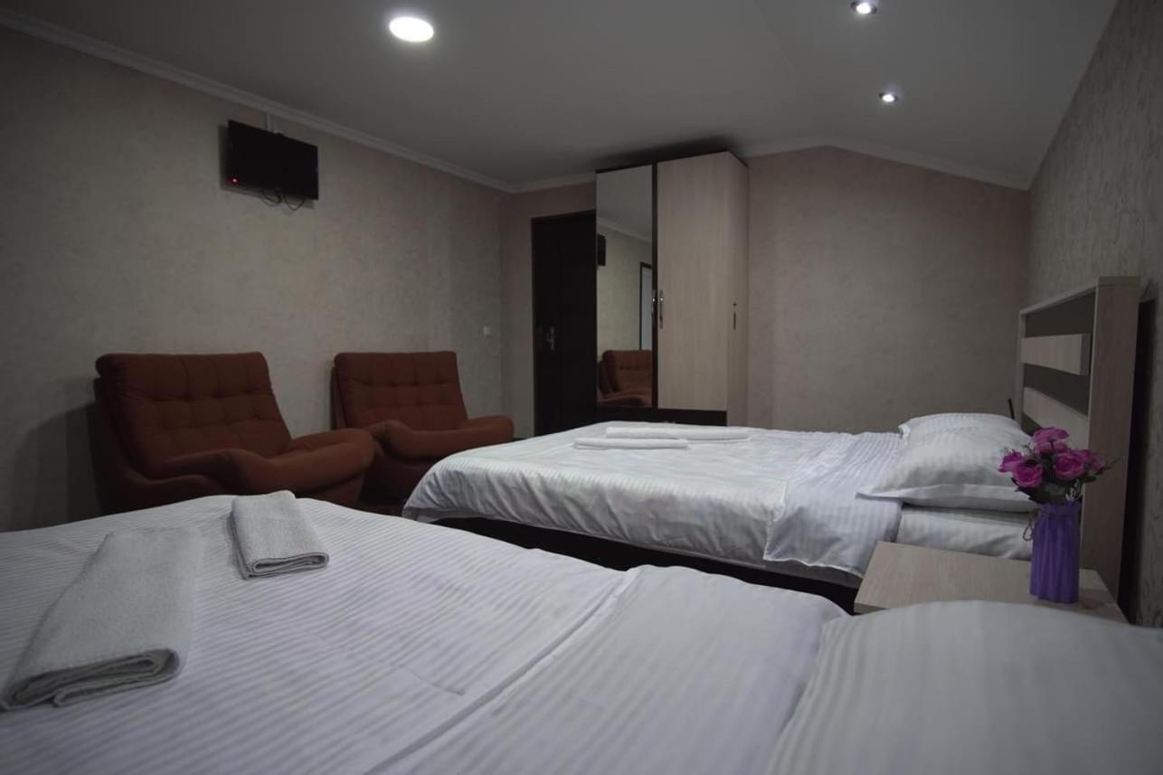 Lile Hotel Telavi Exterior photo